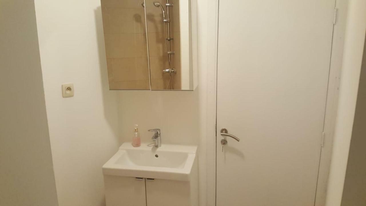 Central Appartment 2 Bedrooms 布鲁塞尔 外观 照片